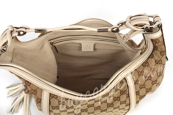 ID.9179 240261 wf white GUCCI 240261